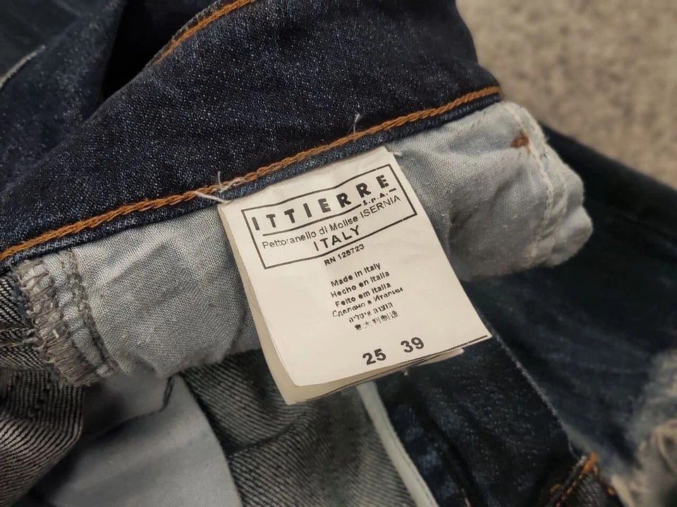 Balmain Pierre Balmain Design 17 CV Distressed Denim Slim Jeans Size US 26 / EU 42 - 17 Thumbnail