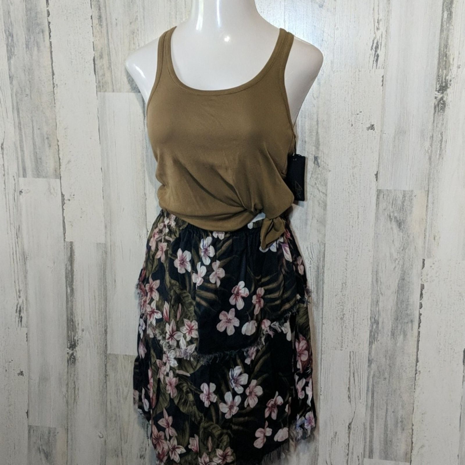 Chaser Brand CHASER Olive Green Lattice Open Back Tank Medium Size M / US 6-8 / IT 42-44 - 4 Thumbnail