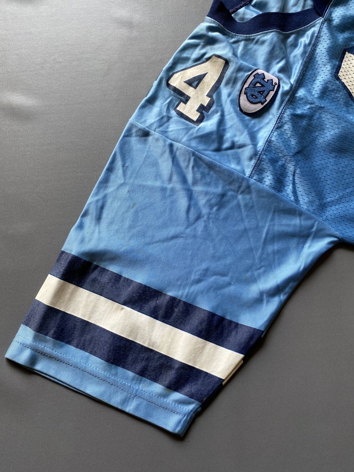 Nike Vintage Nike North Carolina Jersey Size US L / EU 52-54 / 3 - 8 Thumbnail