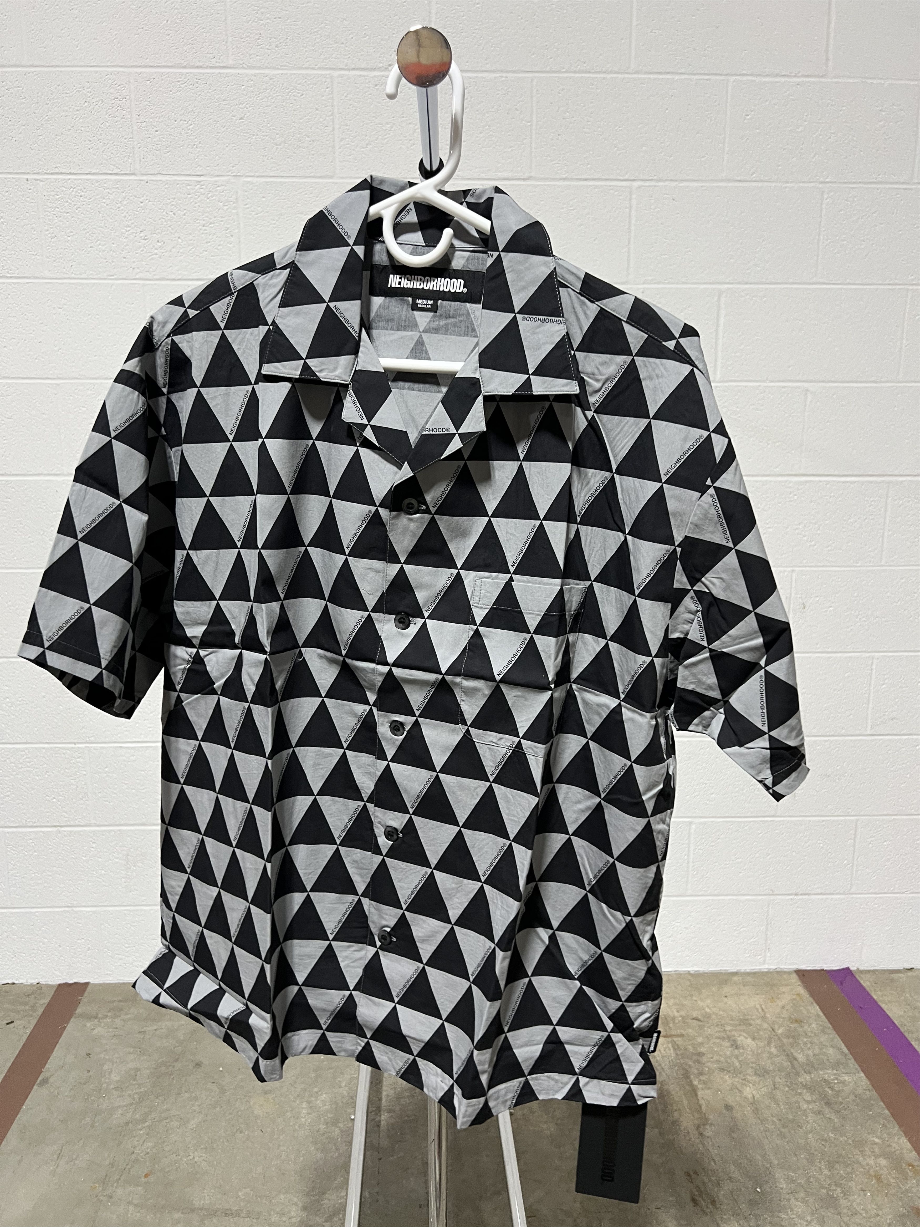 Neighborhood Neighborhood Triangle Pattern Hawaiian Shirt 'Grey' Size US M / EU 48-50 / 2 - 1 Thumbnail