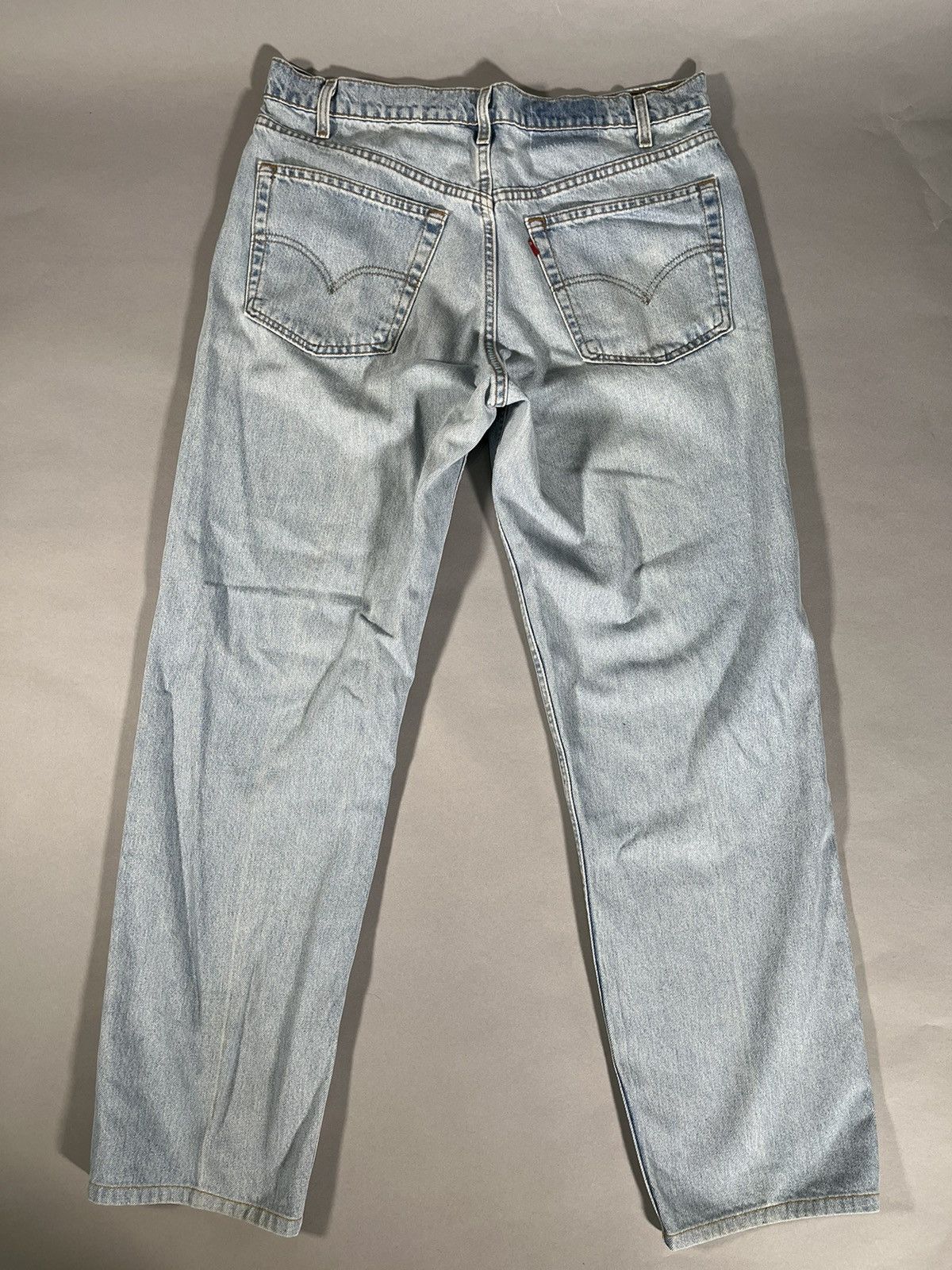 Levi's × Vintage Vintage Light Wash Baggy Levi’s 550 Jeans Size US 34 / EU 50 - 4 Thumbnail
