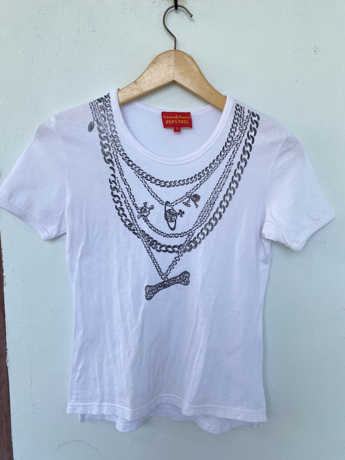 Japanese Brand × Vintage × Vivienne Westwood Rare Vivienne Westwood Necklace Print Orb Logo Design Tee Size S / US 4 / IT 40 - 1 Thumbnail
