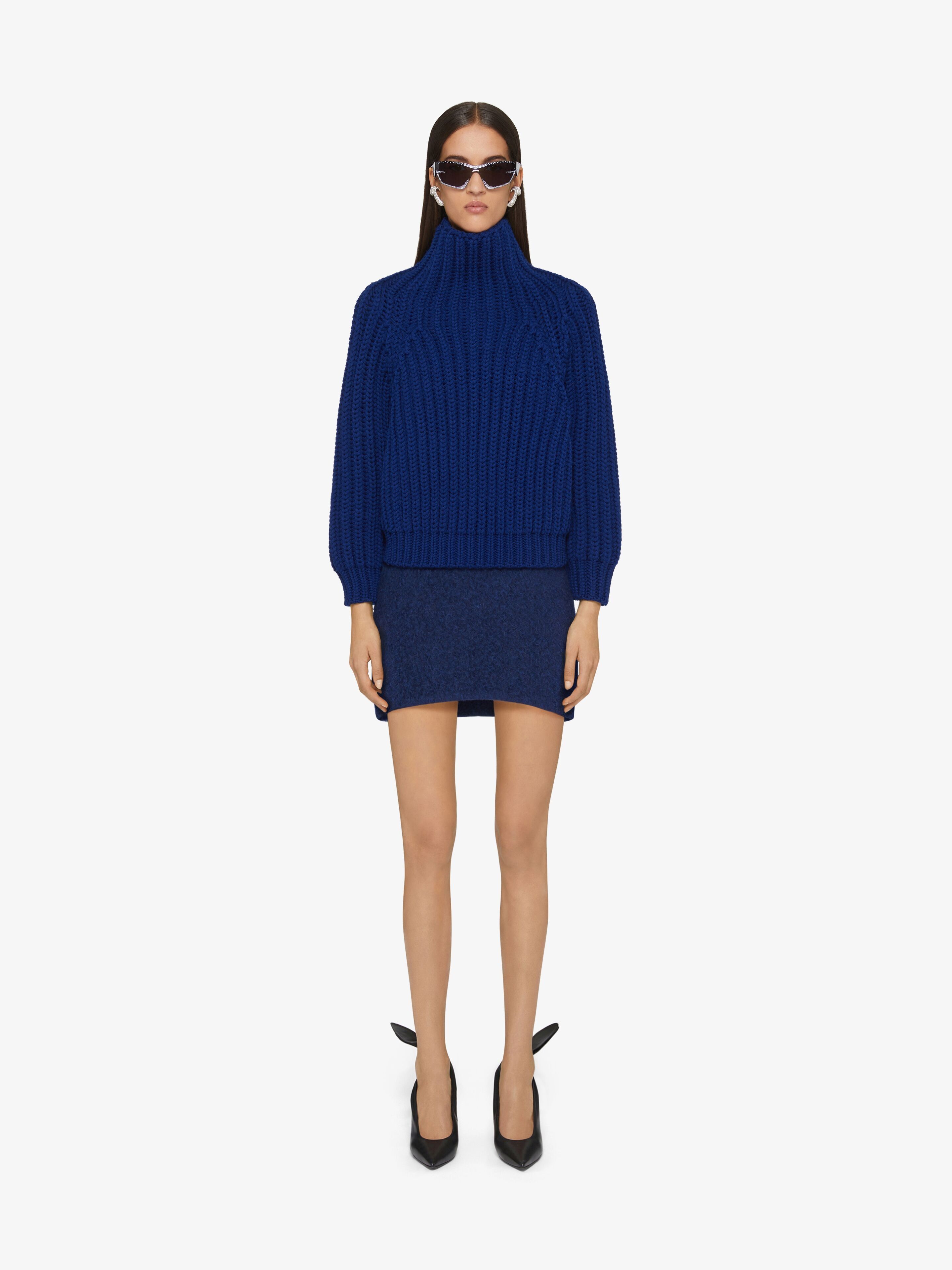 Givenchy o1srvl11e0725 Funnel Neck Wide Short Sweater in Blue Size M / US 6-8 / IT 42-44 - 2 Thumbnail