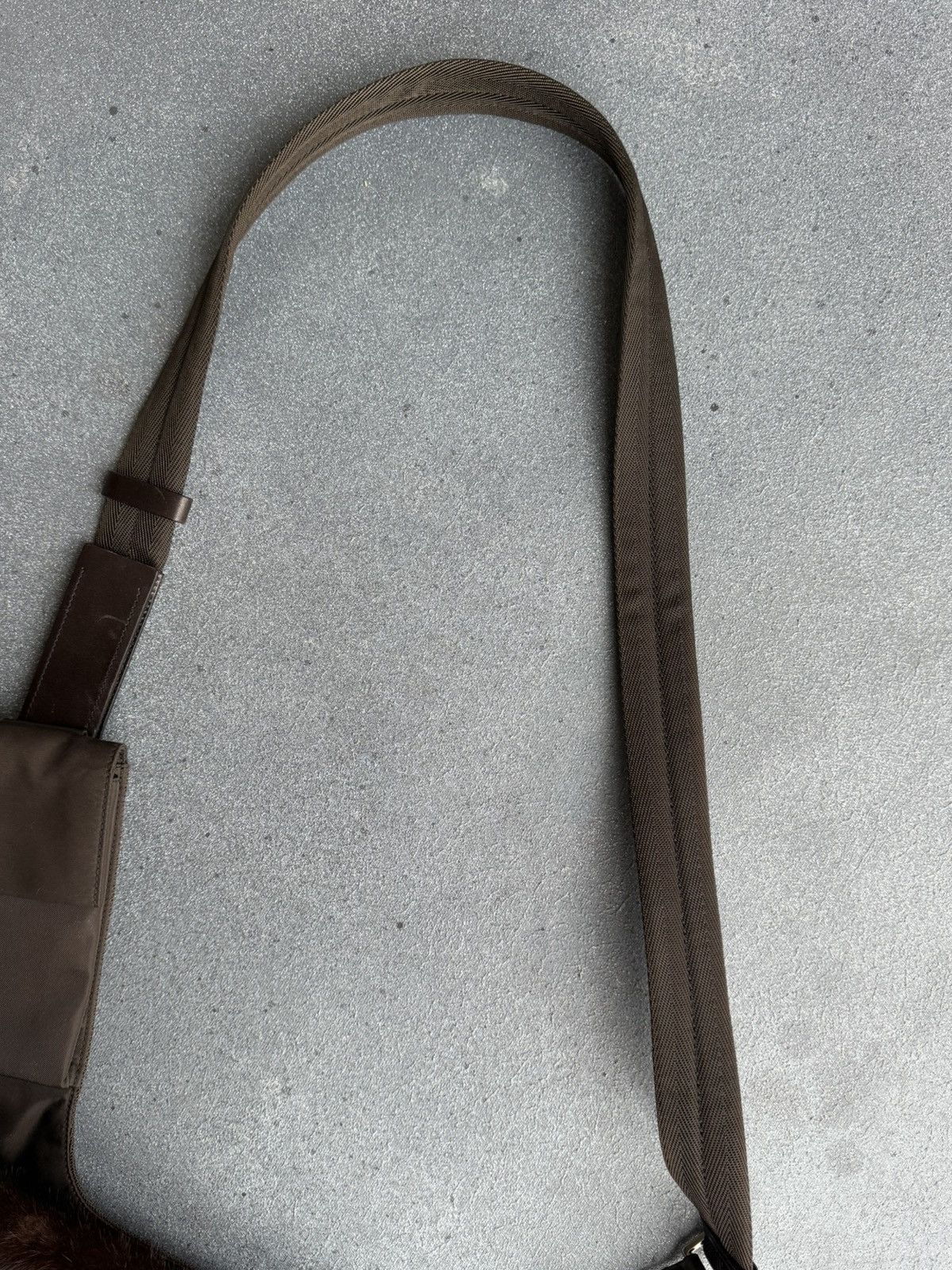 Prada F/W 1999 Prada Mink Fur Brown Logo Cross Body Nylon Bag Size ONE SIZE - 13 Thumbnail