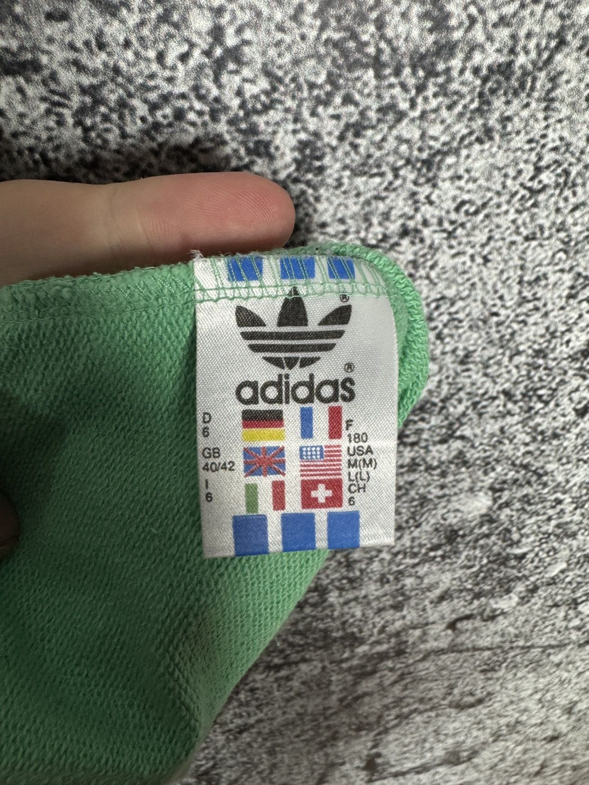 Adidas Adidas Vintage Crewneck Sweatshirt 90s Retro Logo Size M Size US M / EU 48-50 / 2 - 9 Thumbnail