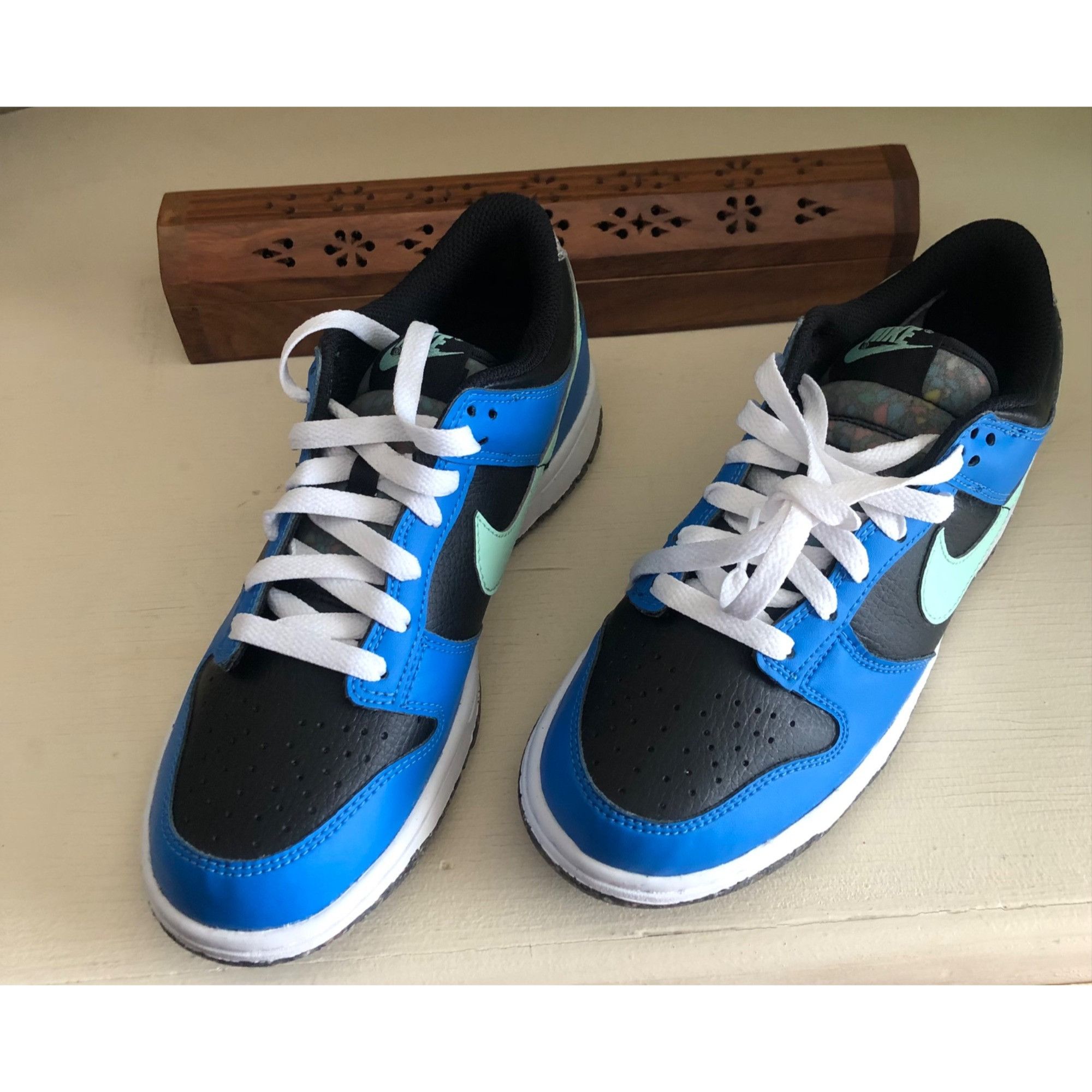 Nike NIB NIKE Dunk Low SE GS E Black Mint Foam Blue Size 6Y (7.5/ Size US 6 / EU 39 - 4 Thumbnail