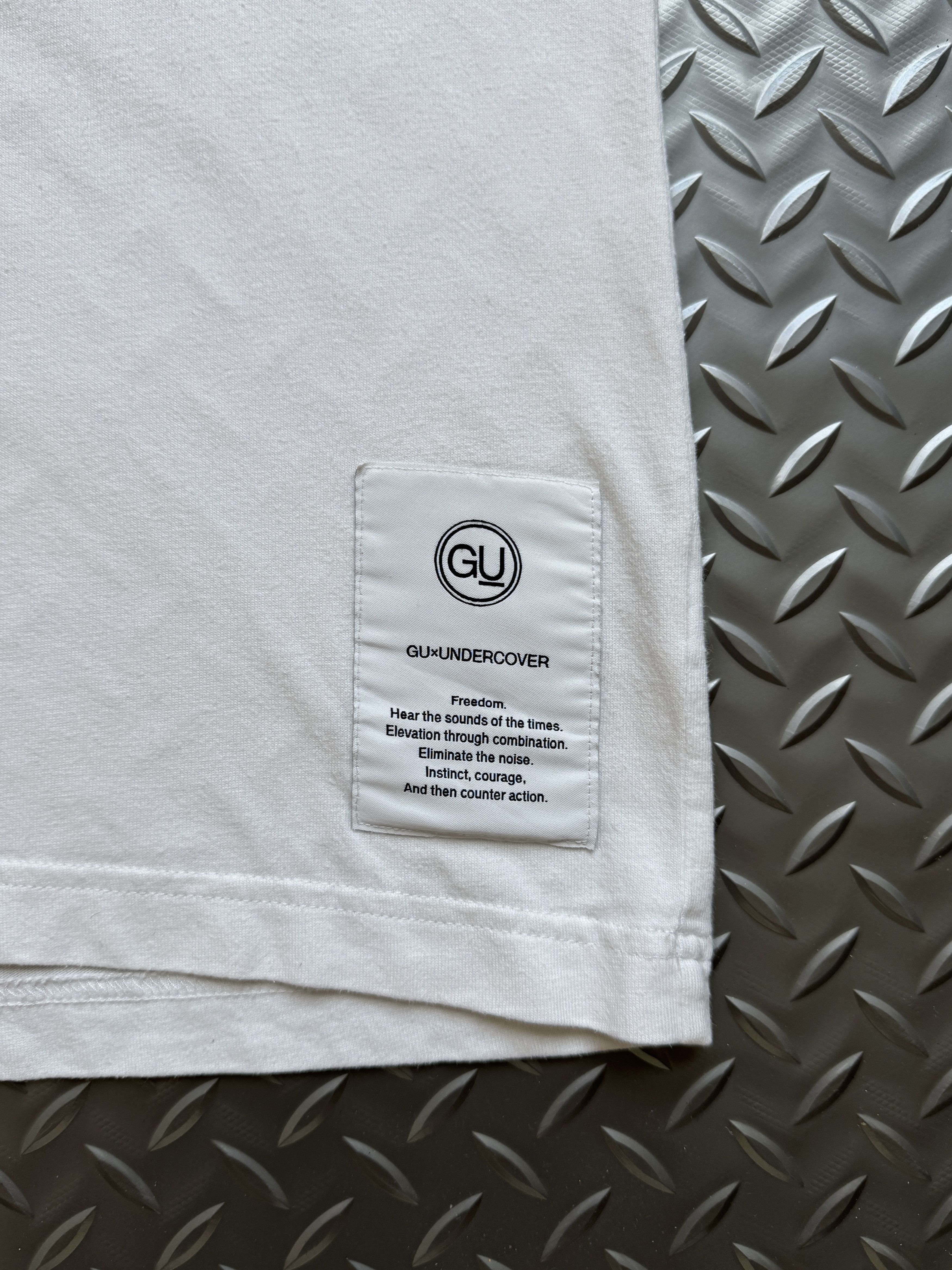 GU × Undercover GU × Undercover Mickey Mouse Graphic T-Shirt Size US L / EU 52-54 / 3 - 5 Thumbnail