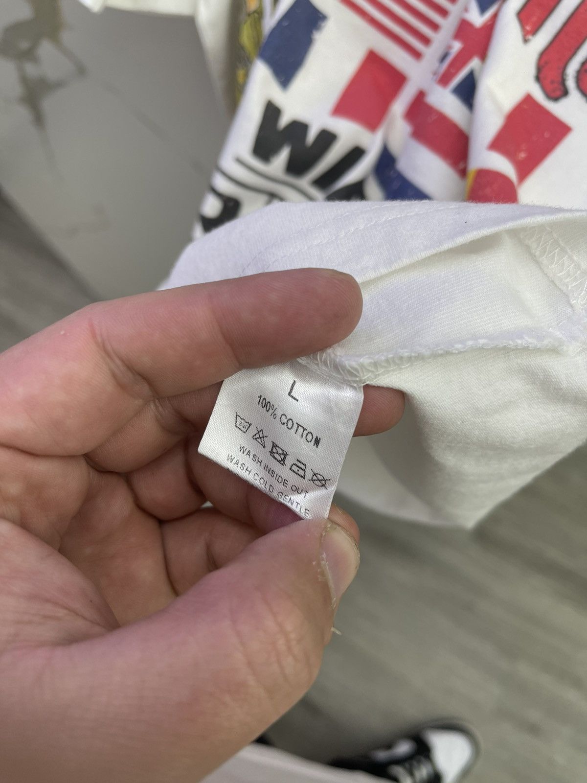 Vale Vale lives warzone tee white Size US L / EU 52-54 / 3 - 5 Thumbnail