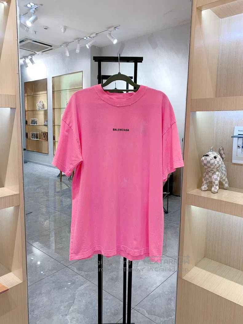 Balenciaga Balenciaga Pink short sleeve T-shirt Size US L / EU 52-54 / 3 - 1 Thumbnail