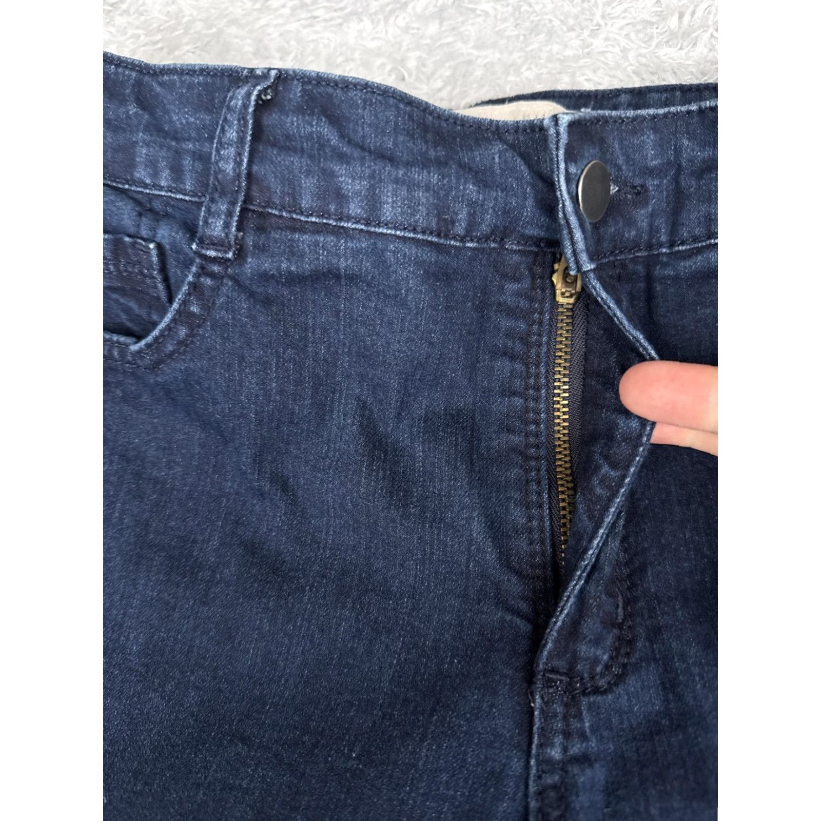 Laura Ashley VINTAGE? (No) Laura Ashley Jeans Womens 10P Petite Straight Denim 29x29 Blue Mid Rise Stretch Studded 5-Pocket Size 32" / US 10 / IT 46 - 5 Thumbnail