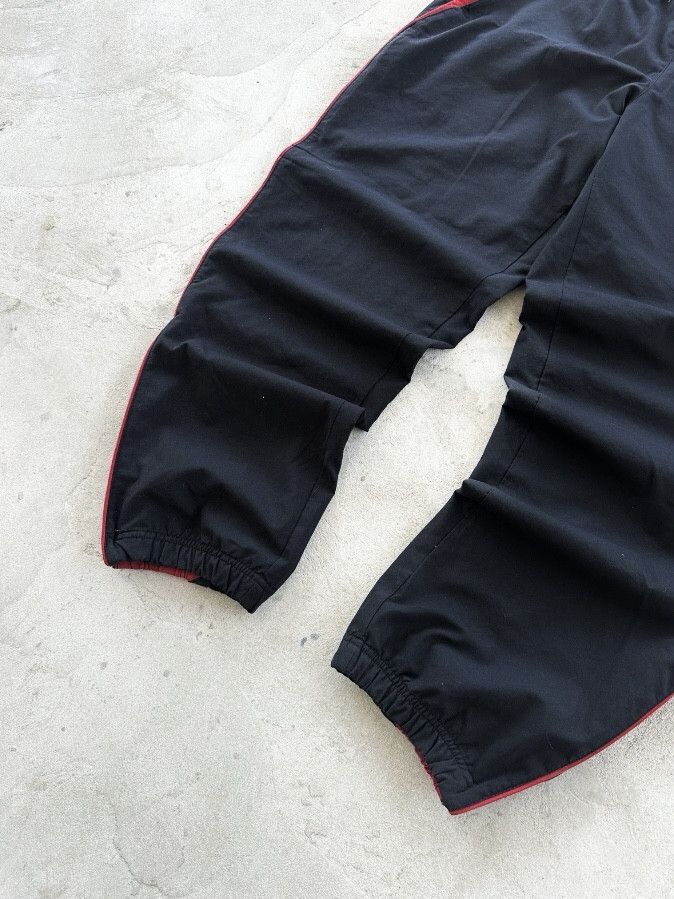 Nike Vintage 90s Nike Track Pants Embroidered Swoosh Black L Size US 34 / EU 50 - 4 Thumbnail