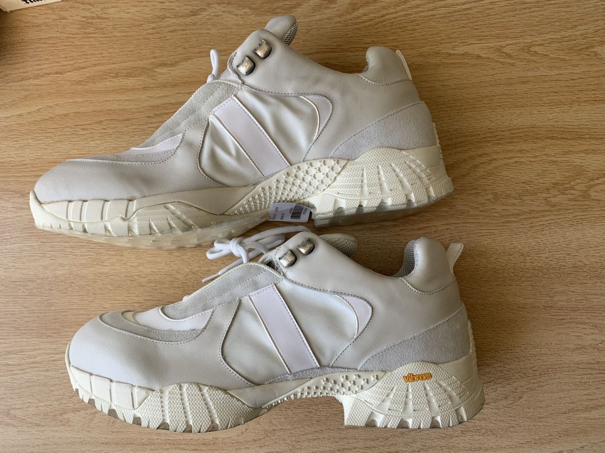 1017 ALYX 9SM 1017 ALYX 9SM White sneakers with Vibram sole. Size US 11 / EU 44 - 5 Thumbnail