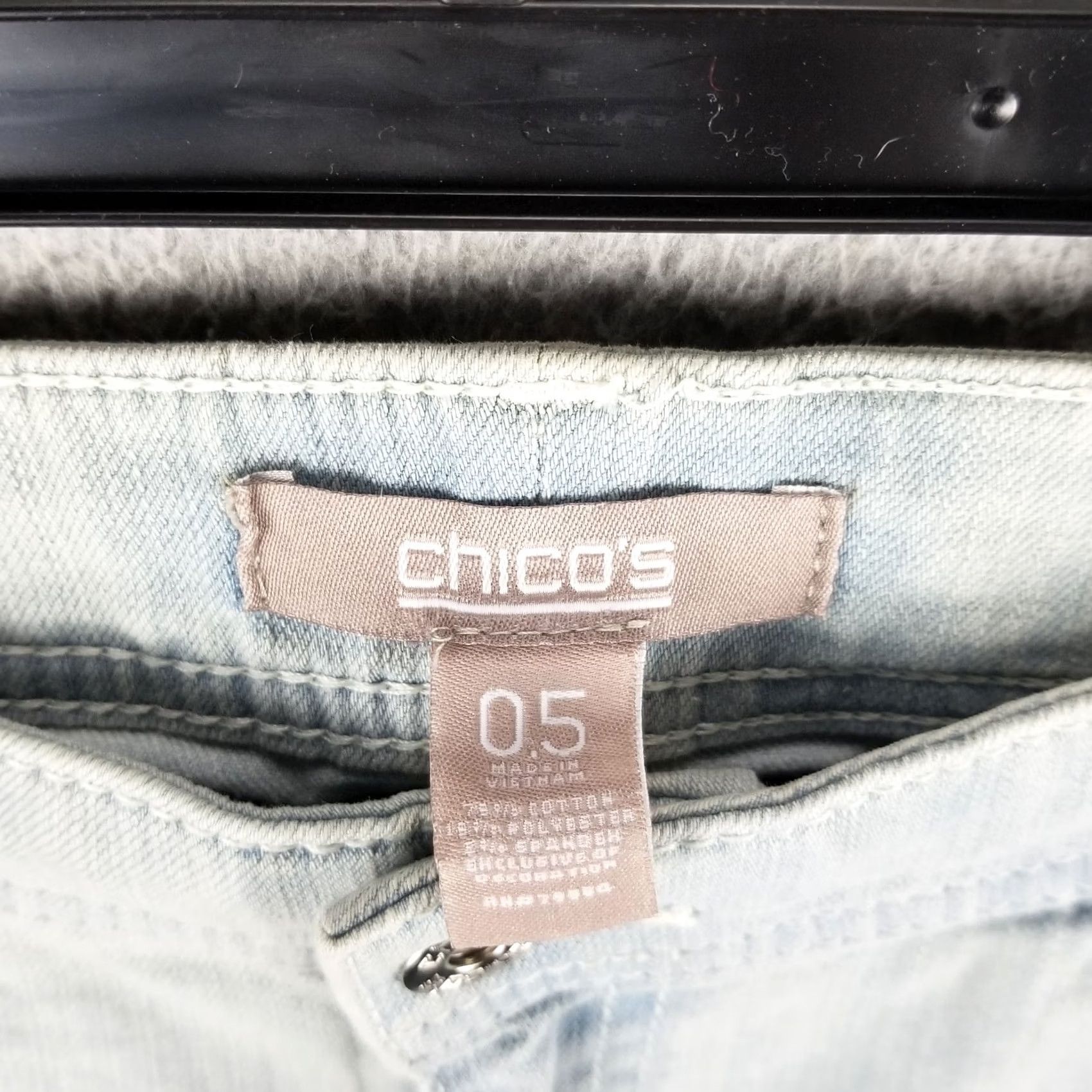 Vintage Chicos Jeggings Crop Jeans Woman 30X26 Floral Lace Pocket Teal Blue Denim Size 30" / US 8 / IT 44 - 4 Thumbnail