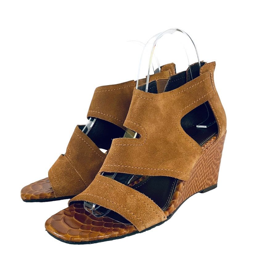 Donald Pliner NWOT Donald Pliner Panya Suede Saddle Brown Embossed Sandals Size US 6.5 / IT 36.5 - 2 Thumbnail