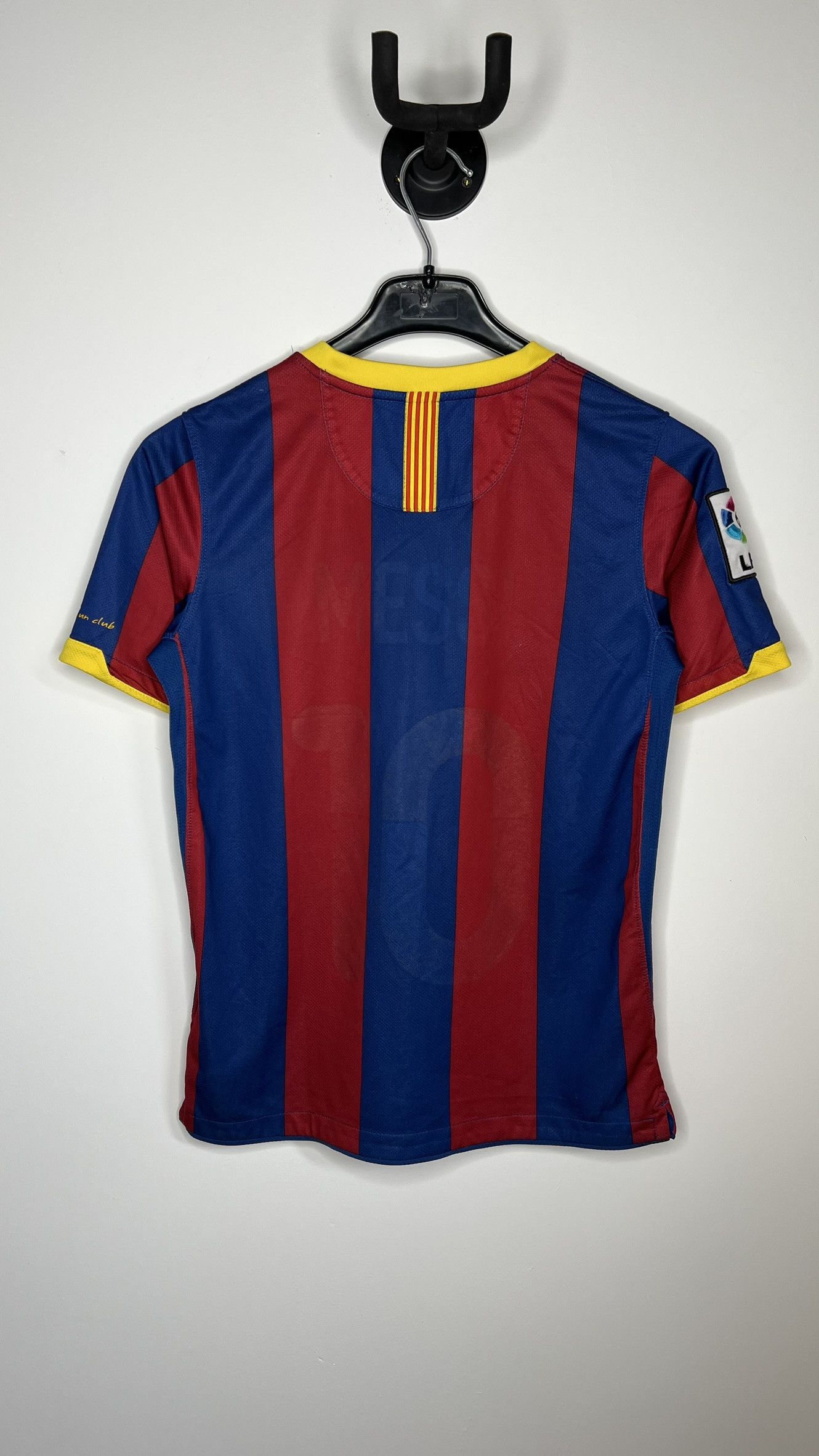 Nike BARCELONA 2010 2011 HOME FOOTBALL SHIRT SOCCER JERSEY NIKE Size US XS / EU 42 / 0 - 2 Thumbnail