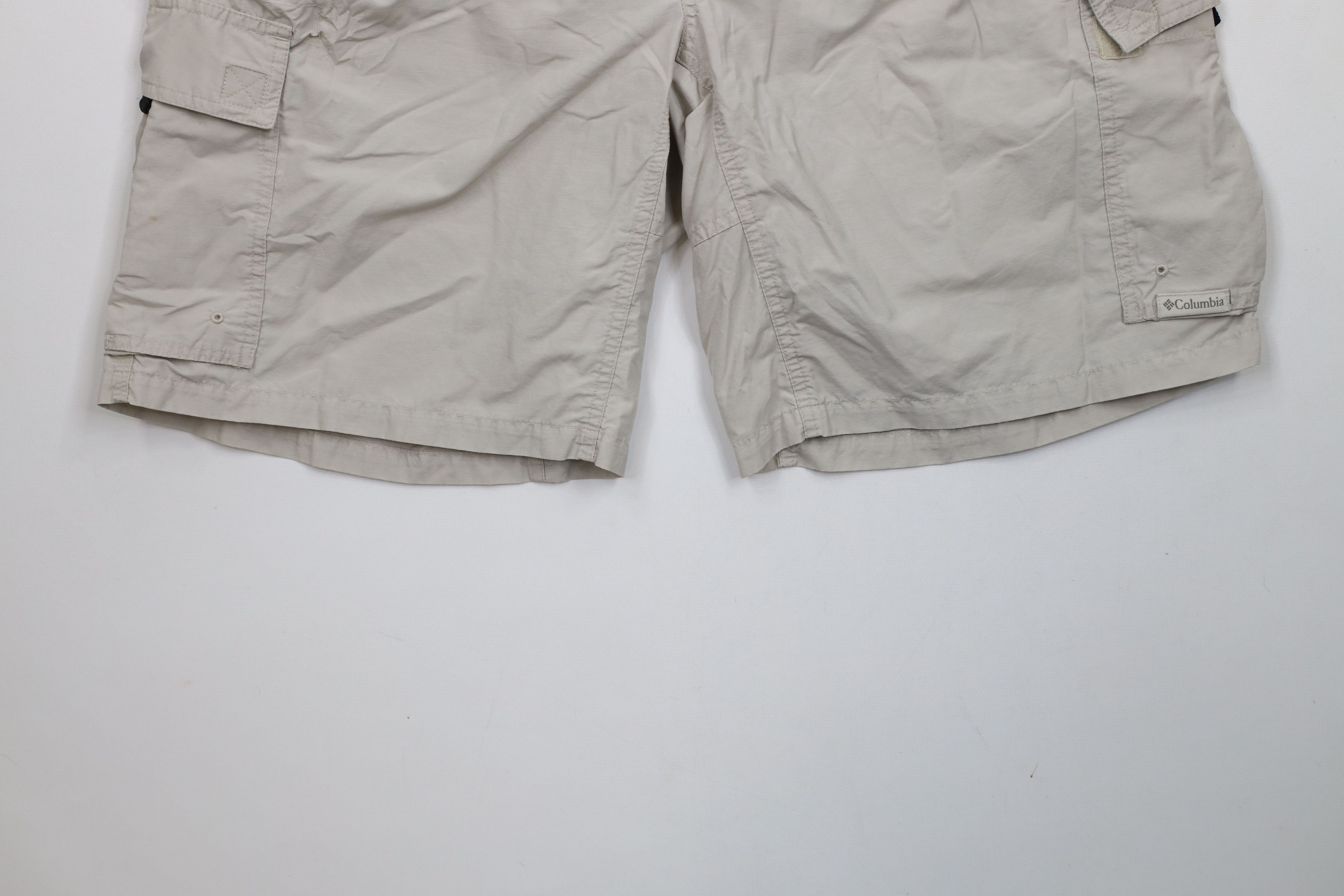 Columbia × Vintage Vintage Columbia Spell Out Lined Cargo Shorts Beige Tan Size US 32 / EU 48 - 4 Thumbnail