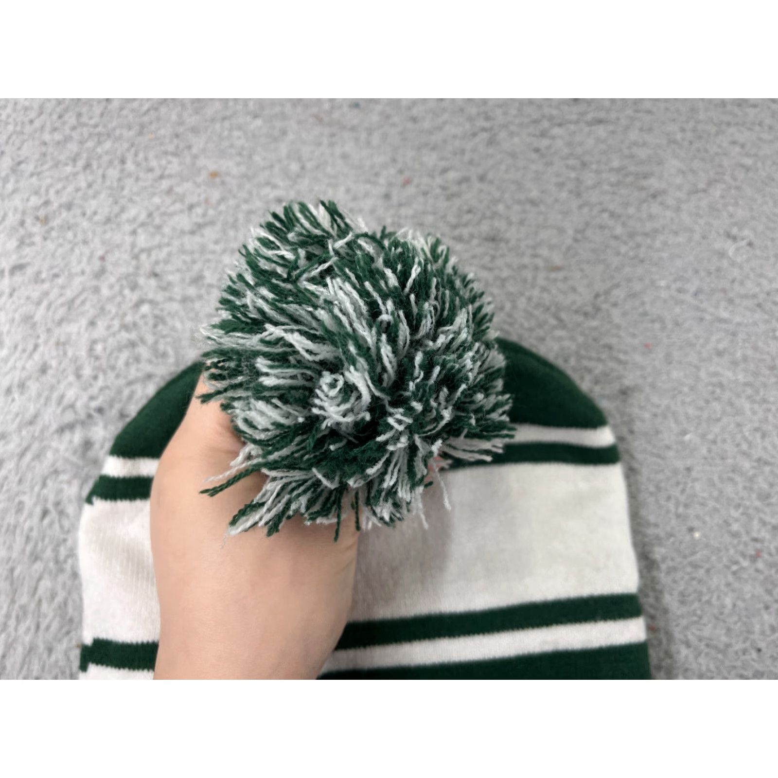 Vintage Utah Valley University Beanie Toque Adult One Size Green Pom Knit Cotton Blend Hat Beanie Unbranded Unisex Adults Size ONE SIZE - 3 Thumbnail
