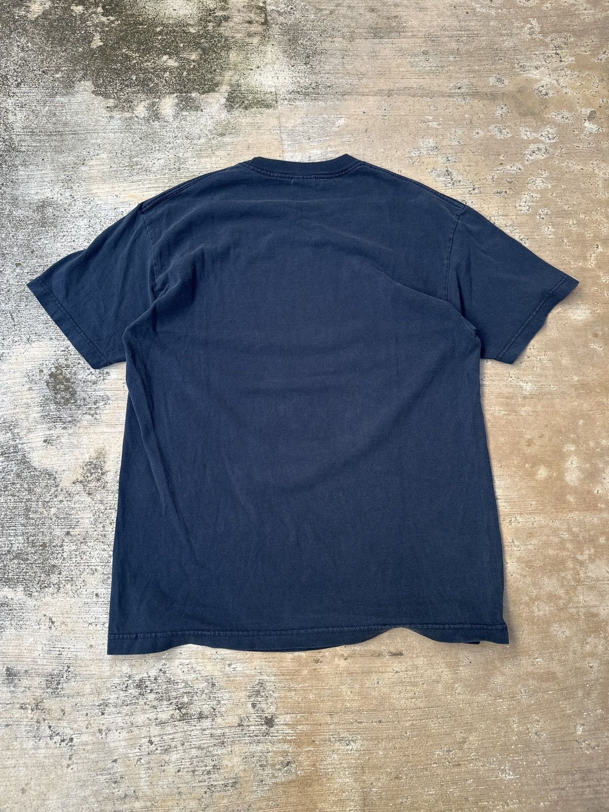 NFL × Vintage Vintage 90s Navy Blue Chicago Bears NFL Logo Tshirt Size US L / EU 52-54 / 3 - 4 Thumbnail