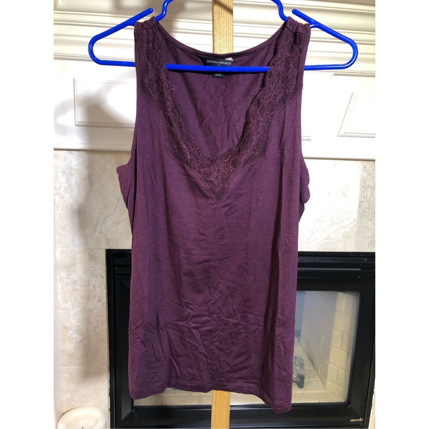 Banana Republic Banana Republic Women’s Black and Burgundy Camisoles Bundle Size S / US 4 / IT 40 - 8 Thumbnail
