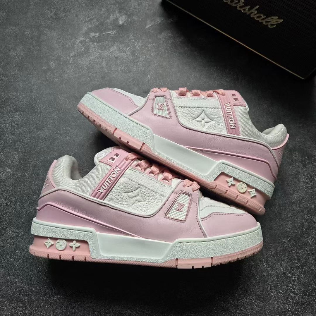 Louis Vuitton Louis Vuitton Training Pink Lowtop Sneakers 25 Women Size US 8 / IT 38 - 1 Thumbnail