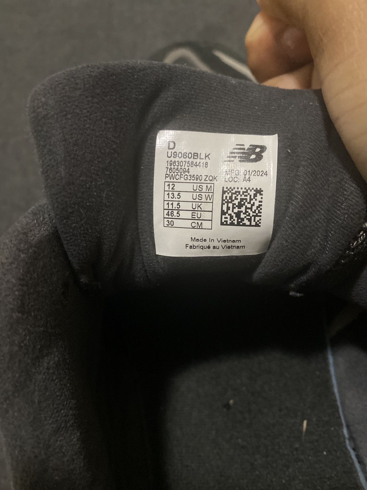 New Balance Black and grey new balance 9060 Size US 12 / EU 45 - 3 Thumbnail