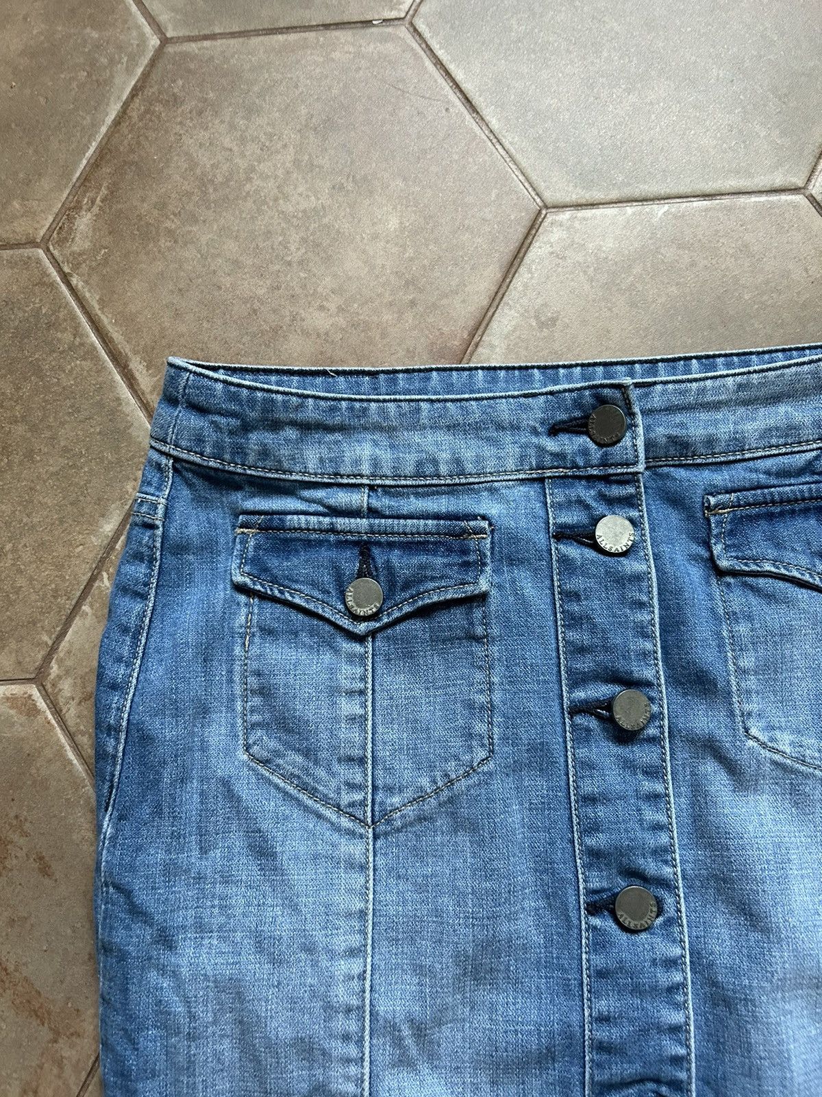Allsaints × Japanese Brand × Vintage All saints vintage Y2K denim pleated skirt mini Size 27" / US 4 / IT 40 - 3 Thumbnail