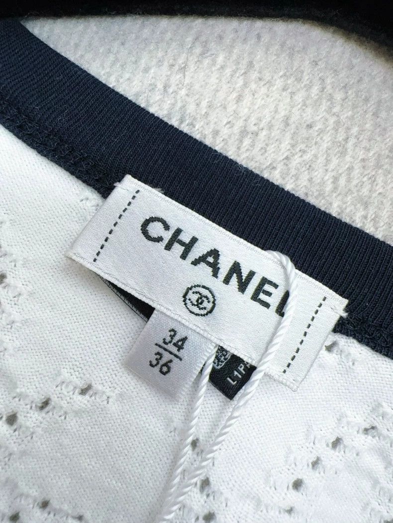 Chanel Chanel 24C early spring white background logo color gradie Size XXS / US 00 / IT 34 - 6 Thumbnail