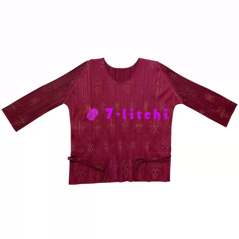 Issey Miyake Retro red pleated top