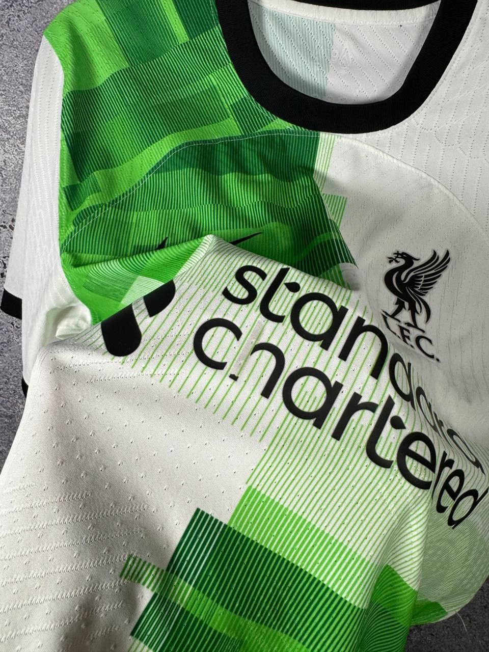 Nike M.SALAH Liverpool 2023/24 Away Nike DrifitADV Soccer Jersey Size US S / EU 44-46 / 1 - 11 Thumbnail