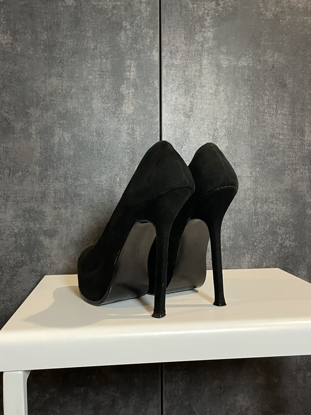Saint Laurent Paris Vintage Yves Saint Laurent YSL Suede Tribtoo Pumps Heels Miu Size US 9 / IT 39 - 6 Thumbnail