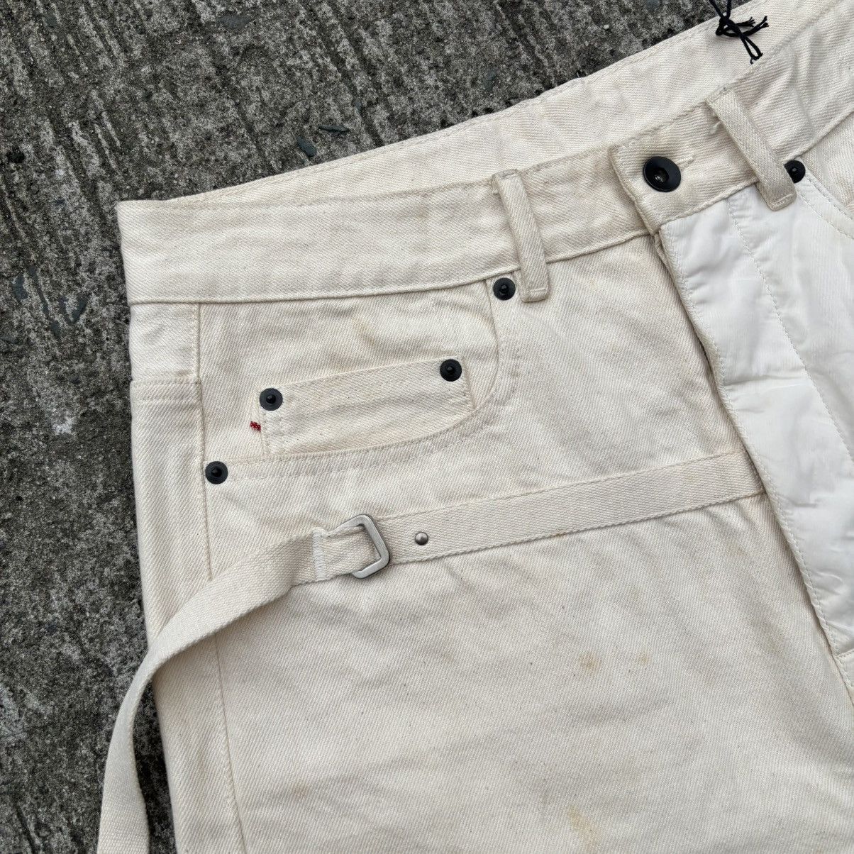 Rick Owens Drkshdw Rick Owens DRKSHDW Milk Collapse Cropped Jeans Size US 31 - 6 Thumbnail