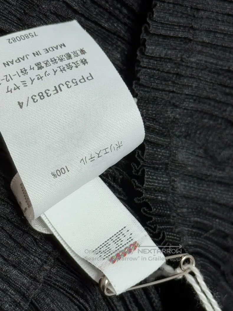 Issey Miyake Ruffled Crew Neck 3/4 Sleeve Top