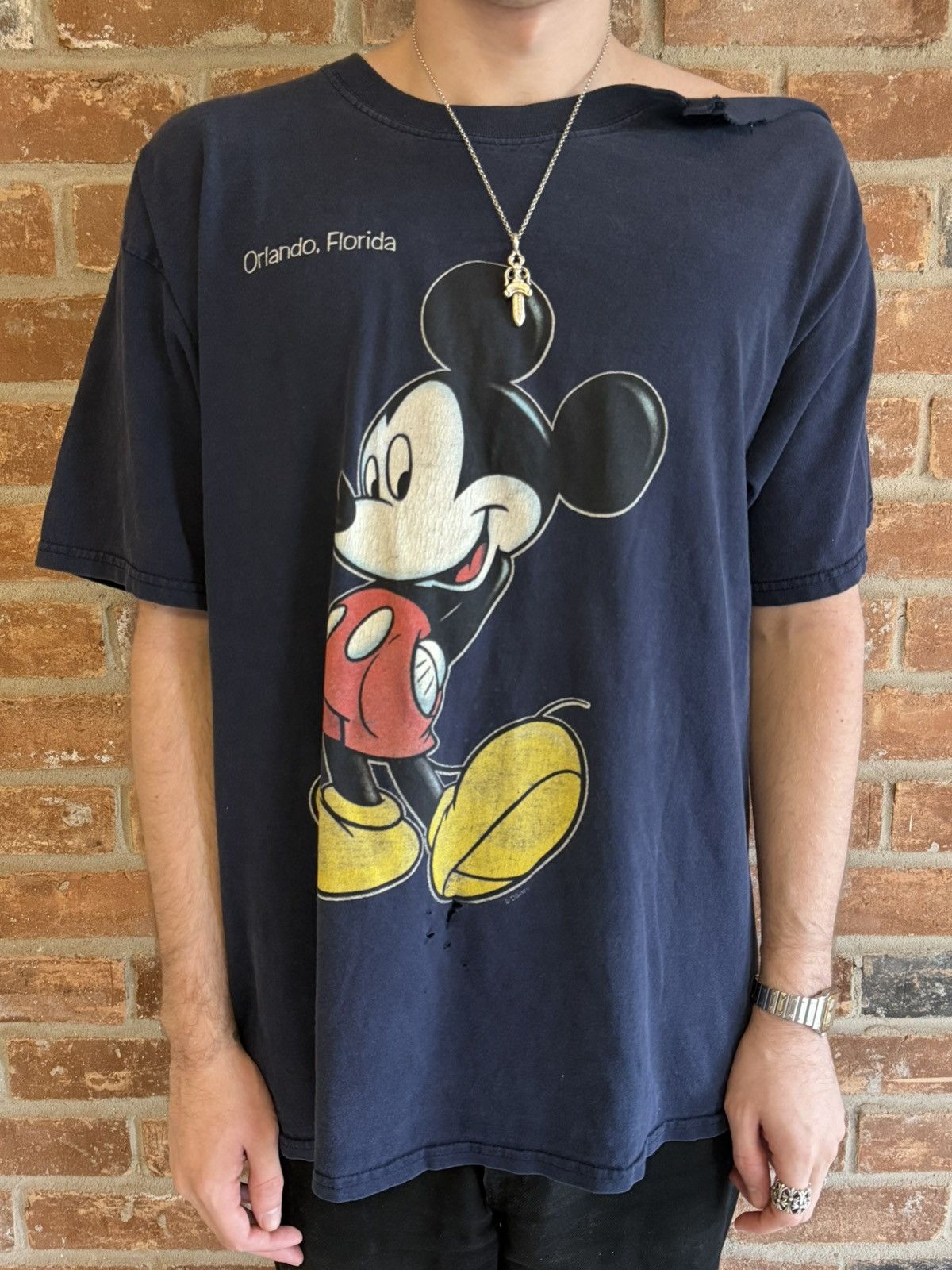 Disney 🔥Vintage/Distressed Mickey Mouse Orlando T Shirt🔥 Size US XL / EU 56 / 4 - 1 Thumbnail