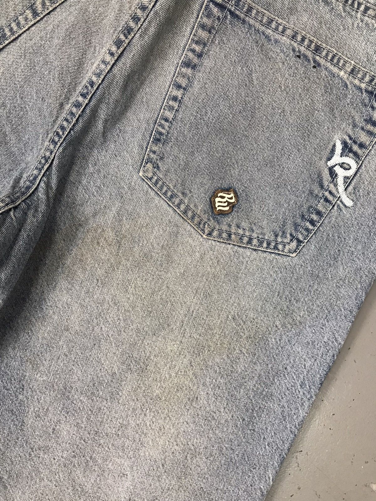 Rocawear Vintage rocawear skater denim jort Size US 34 / EU 50 - 14 Thumbnail