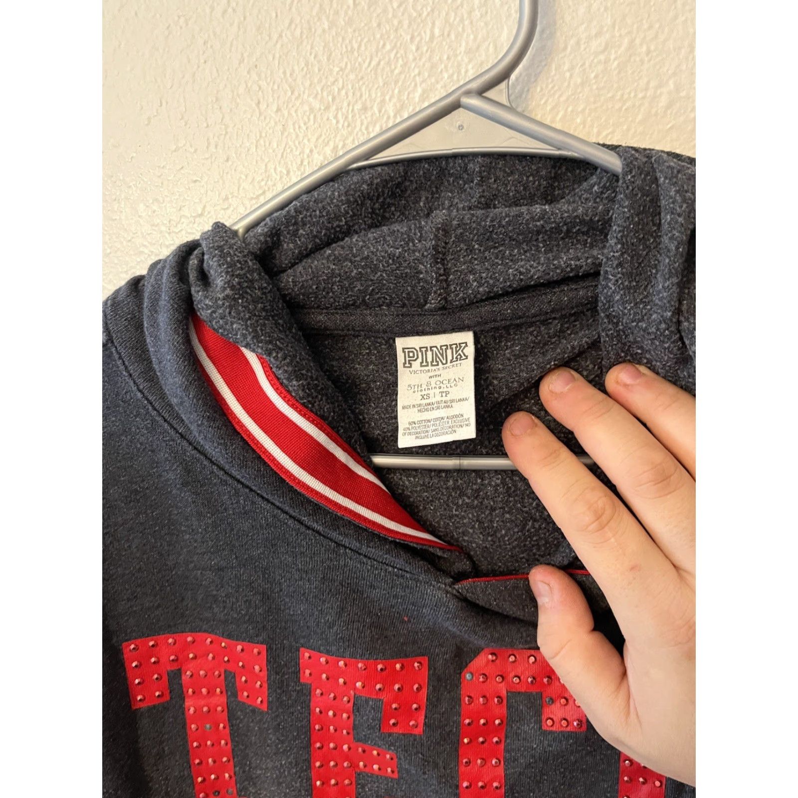 Victoria's Secret VINTAGE PINK for Victorias Secret Texas Tech Red Raiders Hoodie XS Gray Shirt Ladies Sweatshirt Logo Hooded Pullover Athleisure Womens Texas Tech Size XS / US 0-2 / IT 36-38 - 4 Thumbnail