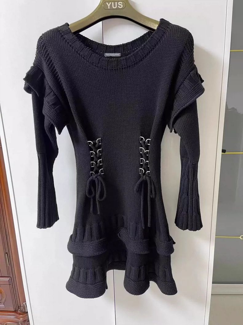 Alexander McQueen Alexander McQueen Black Knit Dress with Details- DMC Size 22" - 1 Thumbnail