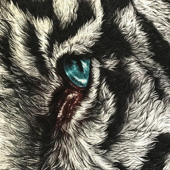 Other White Tiger T-Shirt Glow in the Dark 3-D Piercing Black Tee Size US S / EU 44-46 / 1 - 3 Thumbnail