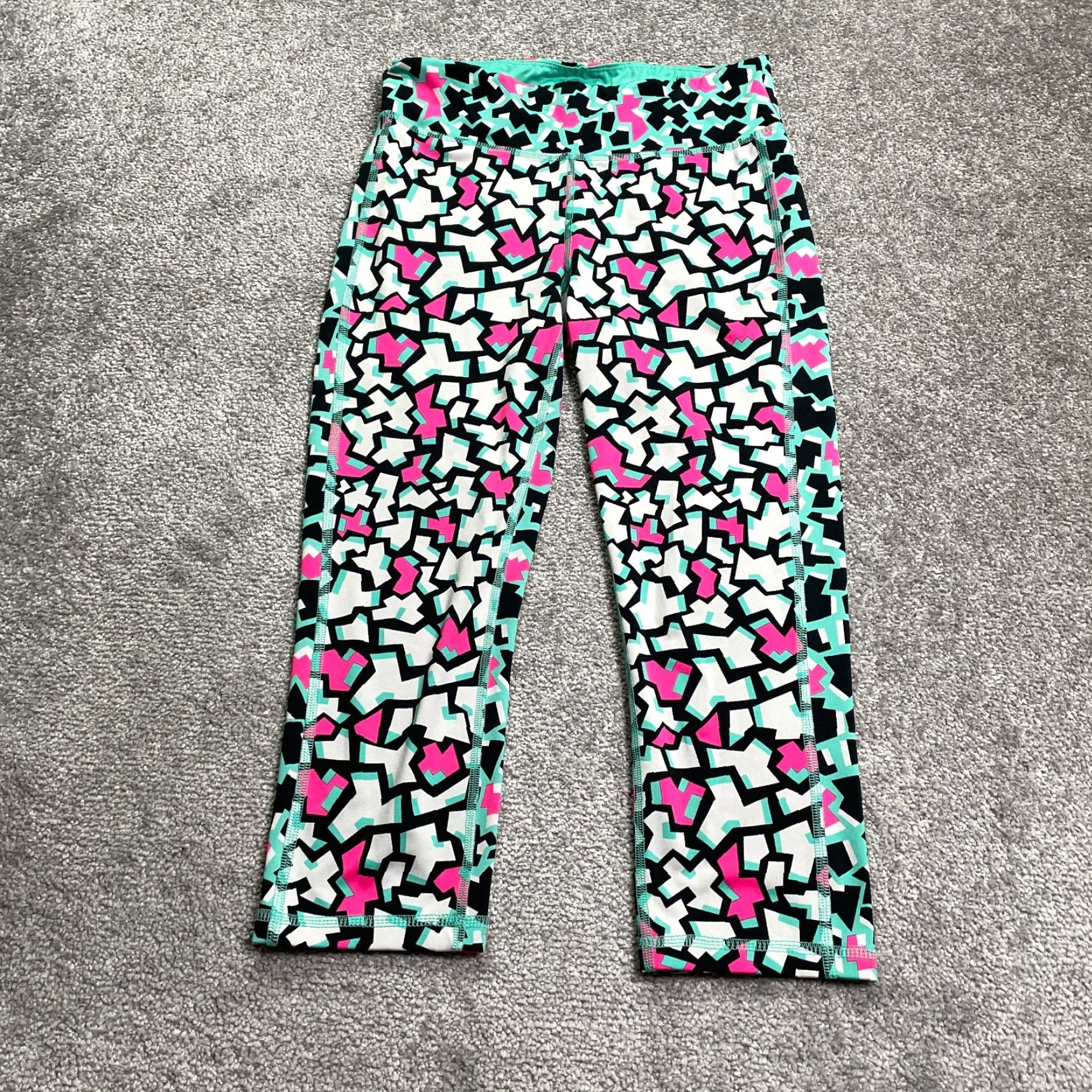 Olive LIVE LOVE DREAM Compression Leggings Womens M Multicolor Geometric 26x20 Athletic Pattern Geometric, Leggings, Activewear Womens Size 32" / US 10 / IT 46 - 2 Thumbnail