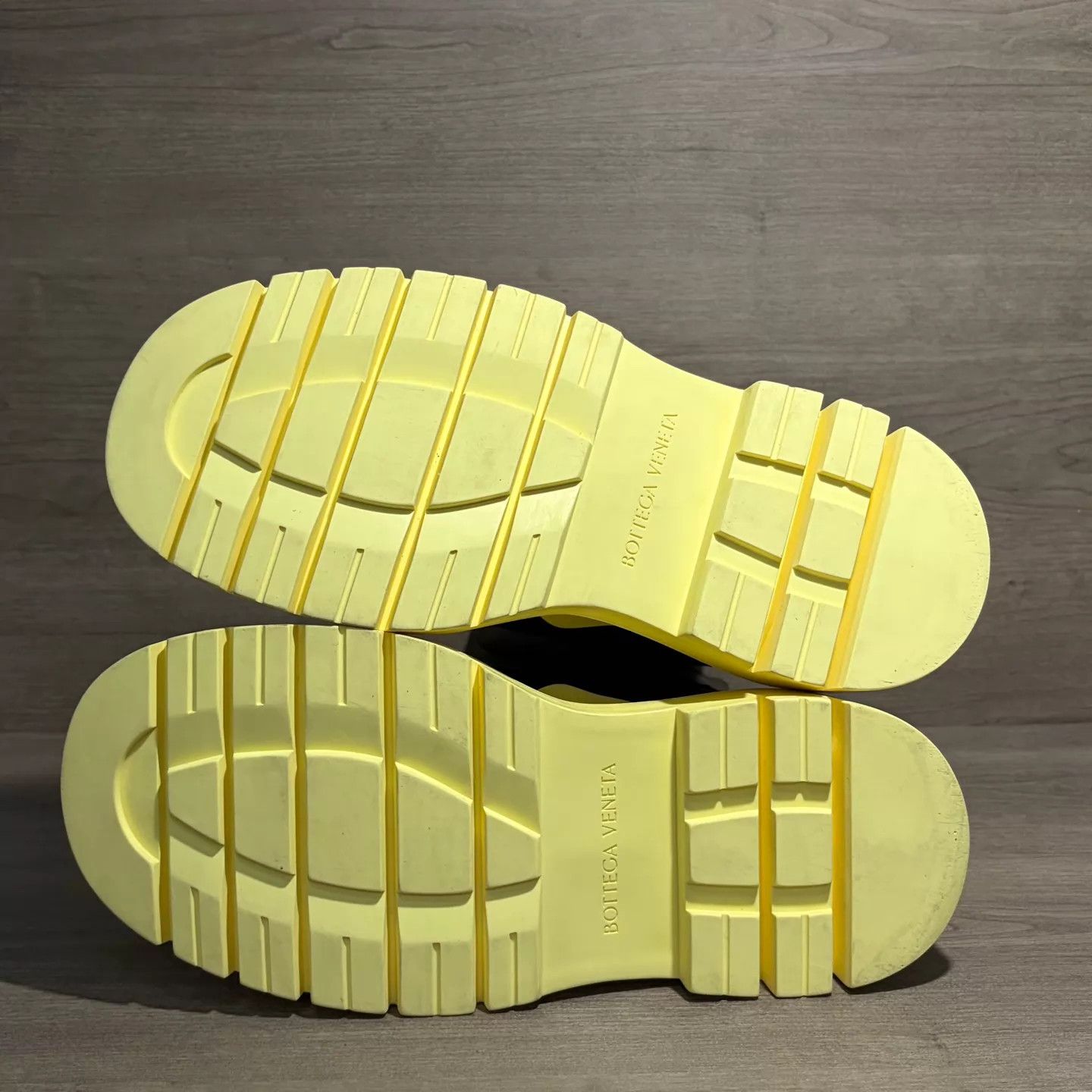 Bottega Veneta Bottega Veneta Black & Yellow Platform Chimney Boots 38.5 Size US 8 / IT 38 - 6 Thumbnail