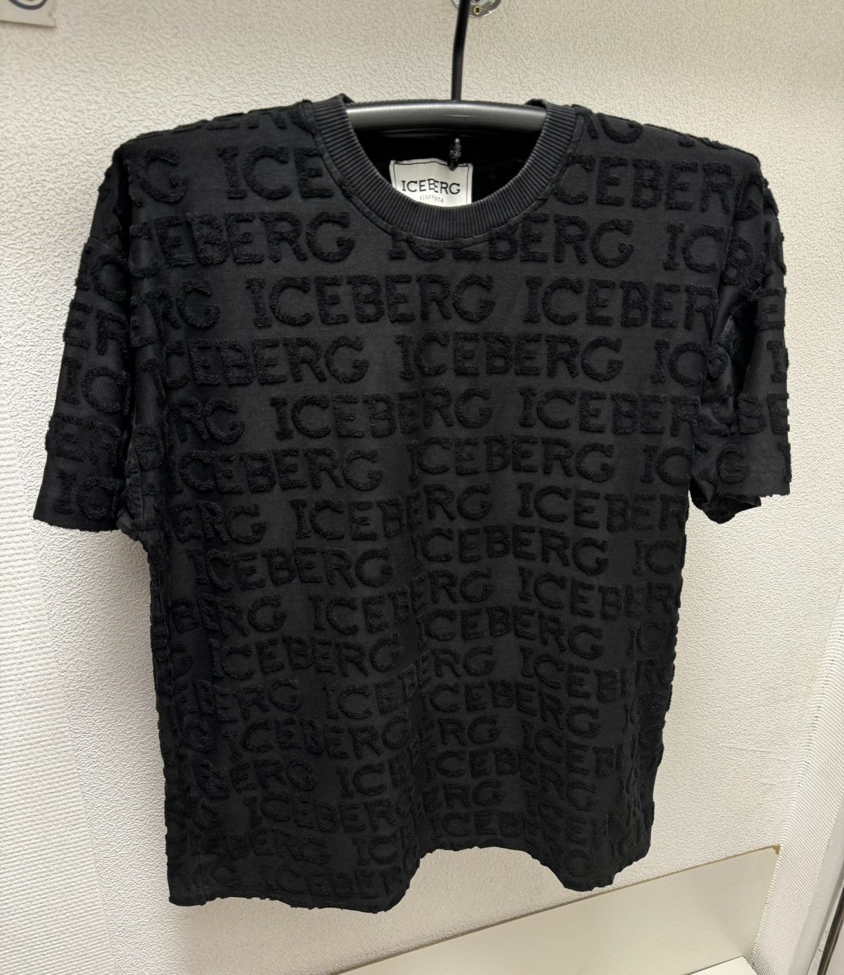 Iceberg ICEBERG fullprint monogram t-shirt Xl sz Size US XL / EU 56 / 4 - 1 Thumbnail