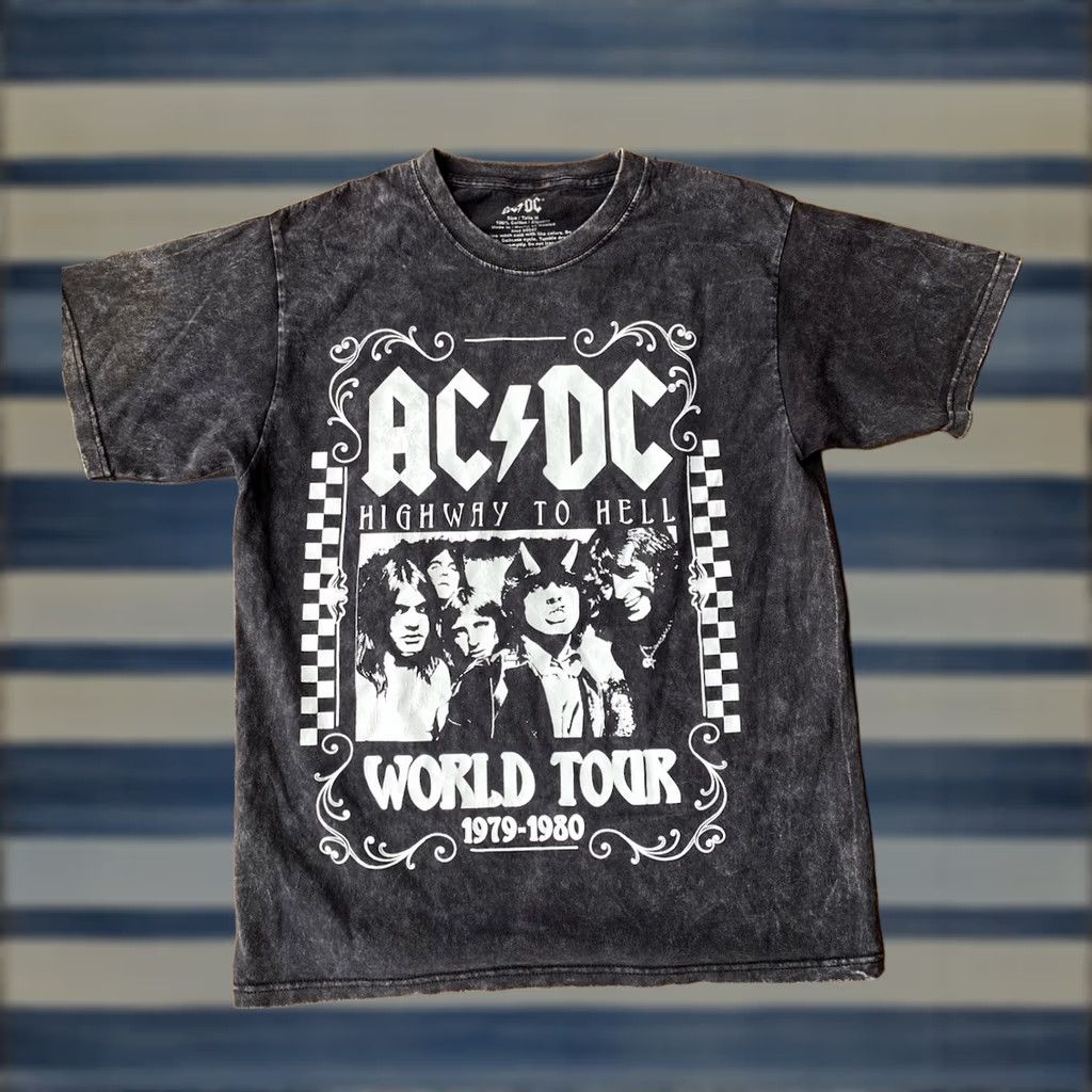 Vintage AC/DC Highway To Hell T Shirt Mens Medium Black Graphic Band Tour Concert Size US M / EU 48-50 / 2 - 1 Thumbnail