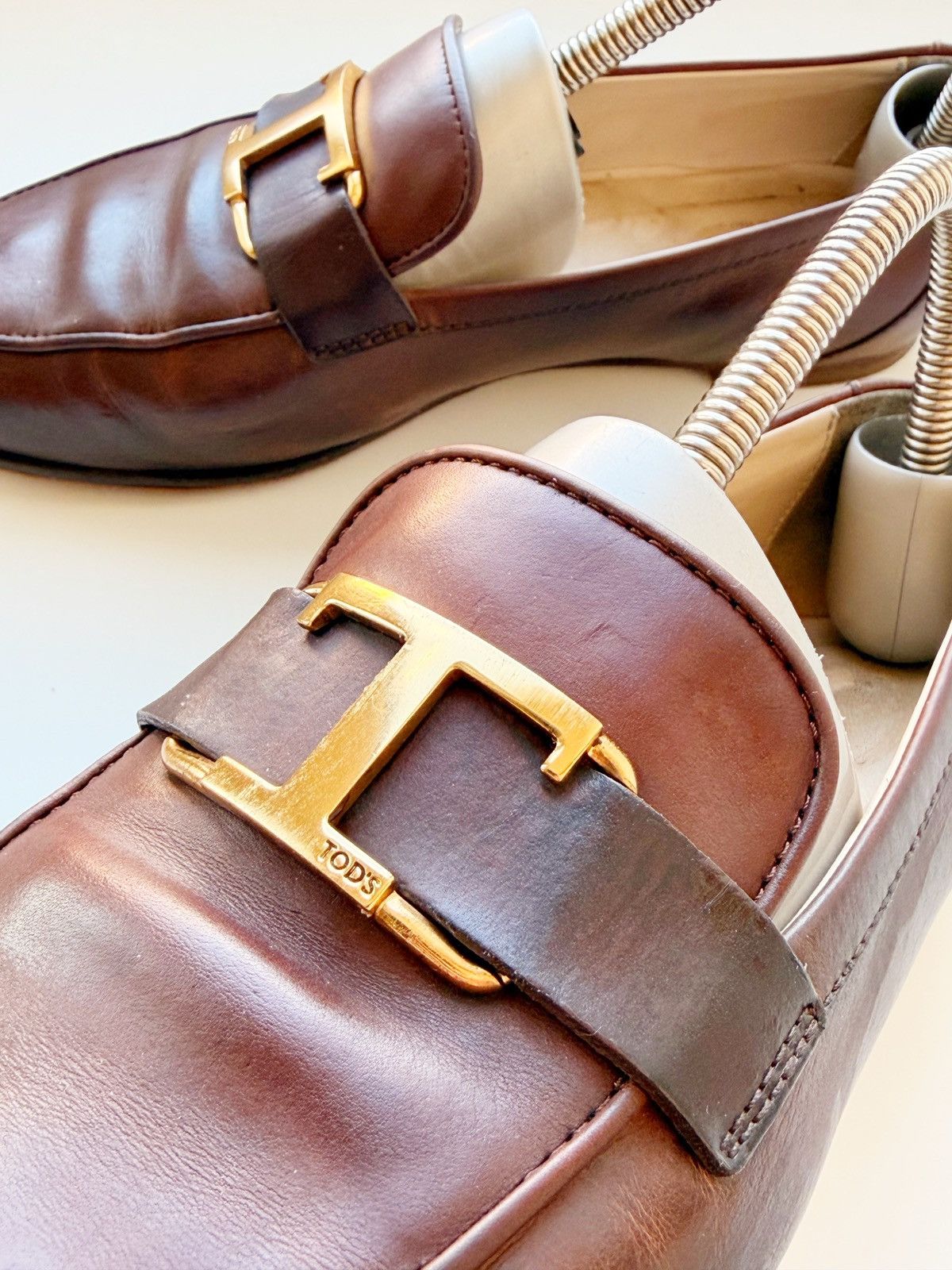 Tod's Tods Women Leather Brown Loafer Size 37 Big Gold Buckle Size US 7 / IT 37 - 5 Thumbnail