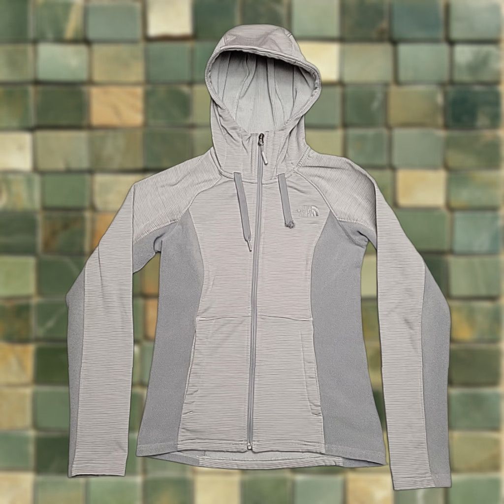 The North Face VINTAGE The North Face Hoodie Jacket Womens XS Gray Full Zip Hooded Performance Size XS / US 0-2 / IT 36-38 - 1 Thumbnail