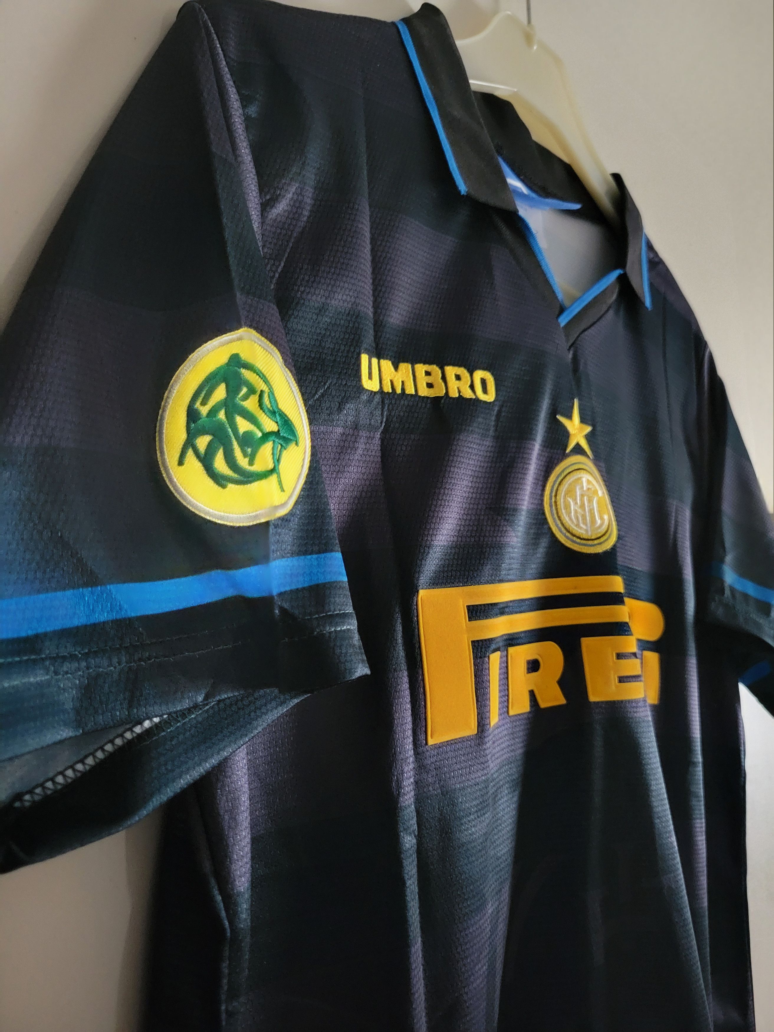 Other Inter Milan 1997-1998 Djorkaeff 6 Vintage Football Jersey Size US L / EU 52-54 / 3 - 5 Thumbnail
