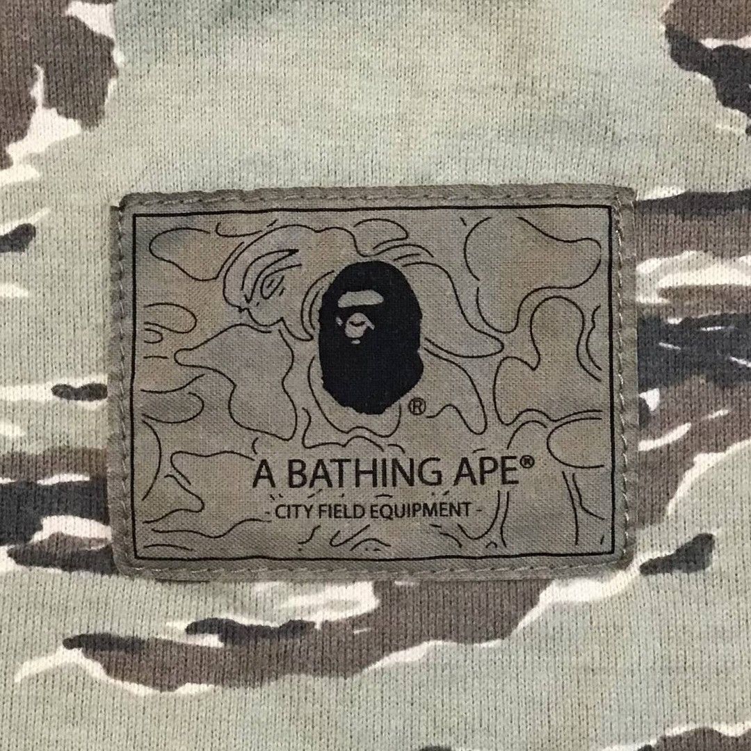 Bape BAPE LOGO Desert Camo T-shirt a bathing ape Size US L / EU 52-54 / 3 - 5 Thumbnail