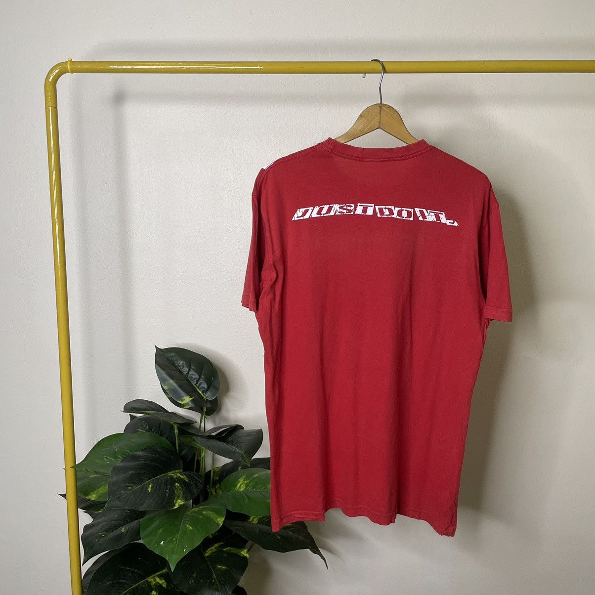 Nike × Vintage Vintage 2000s Nike Graffiti Rare Design T Shirt Size US L / EU 52-54 / 3 - 4 Thumbnail