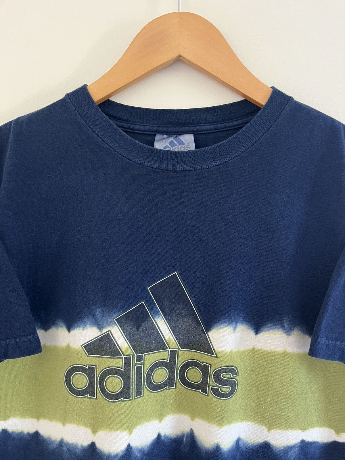 Vintage VINTAGE 00’S ADIDAS TIE-DYE BIG LOGO T-SHIRT Size US M / EU 48-50 / 2 - 1 Thumbnail
