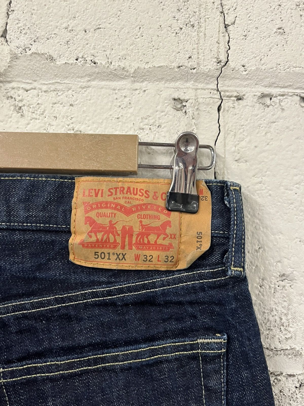 Levi's Levi’s 501XX boot cut dark wash denim button fly Size US 30 / EU 46 - 5 Thumbnail