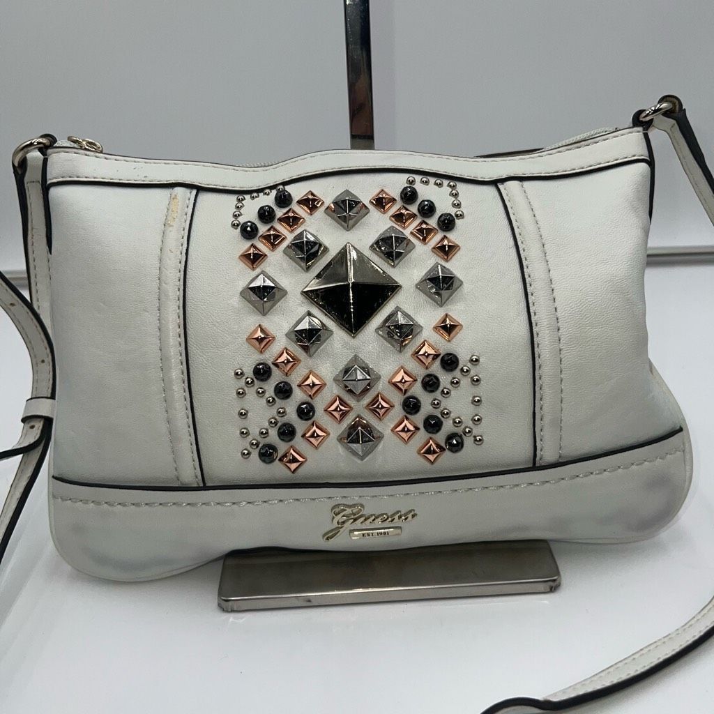 Guess Guess Studded White Studded Crossbody (please look at pics and description) Size ONE SIZE - 2 Thumbnail