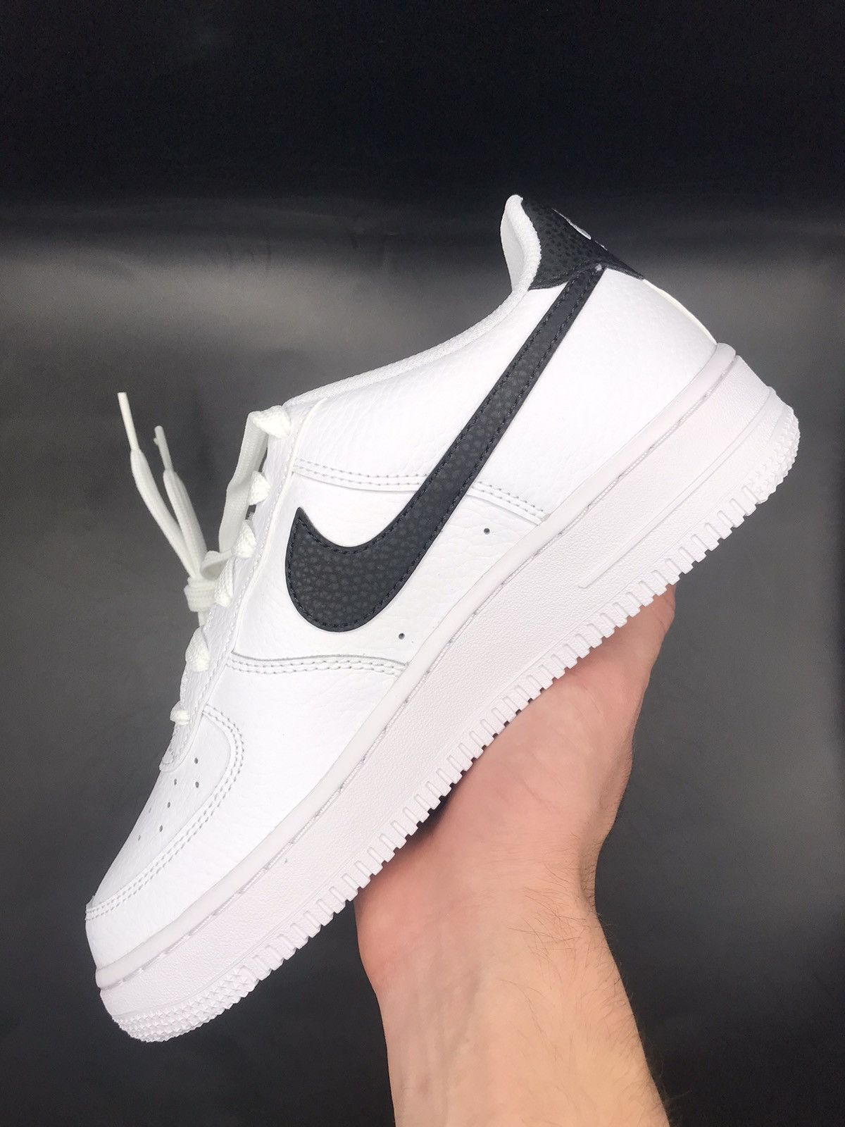 Nike Nike Air Force 1 “White and Black” Size US 8 / IT 38 - 2 Thumbnail